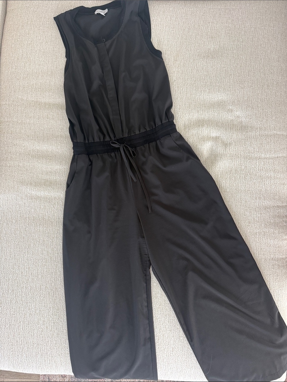 Evereve Sleeveless Black Drawstring Waist Jumpsuit
